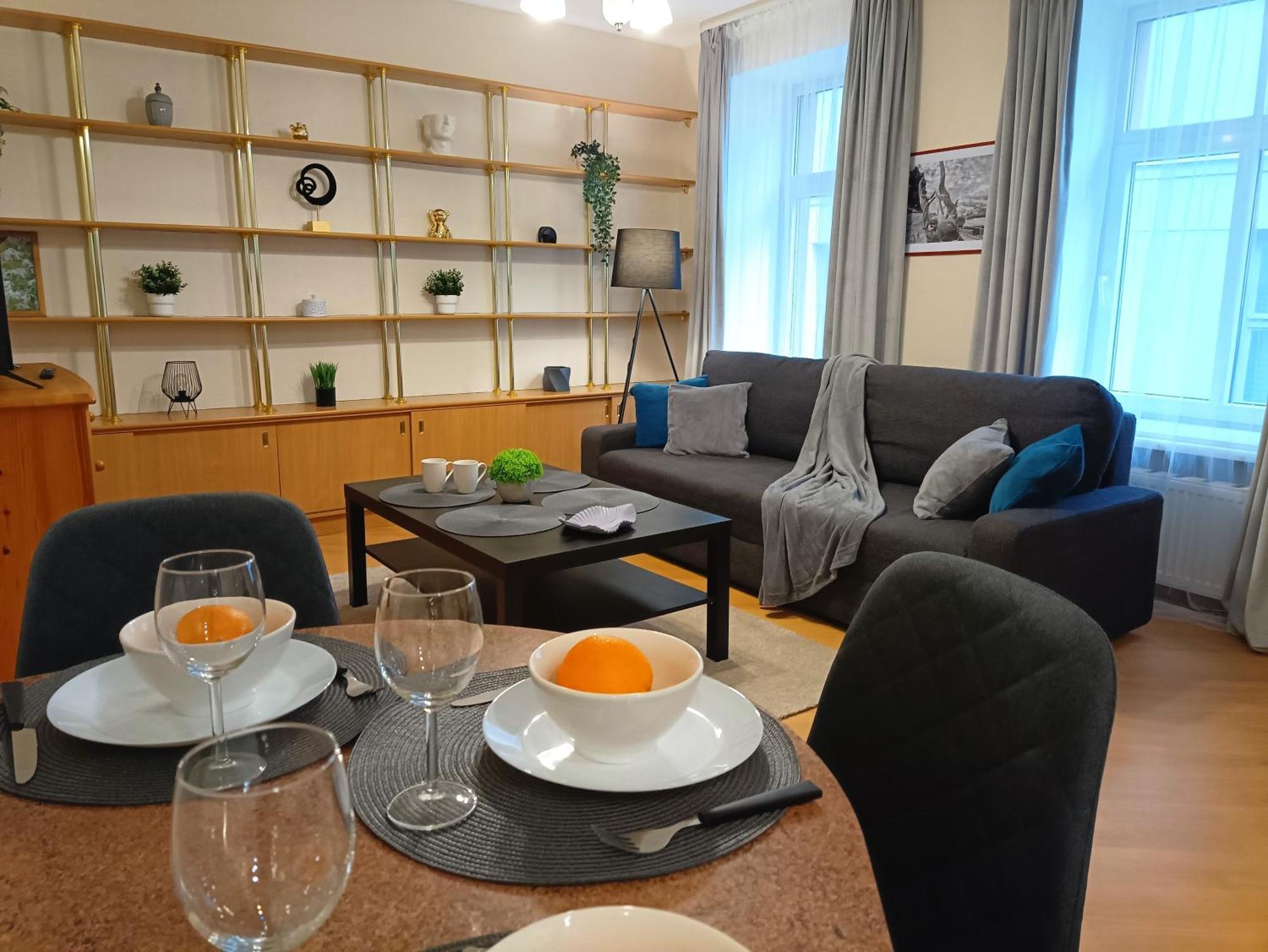 Two Bedroom Apartment In Old Town, Up To 6 Guests Рига Экстерьер фото